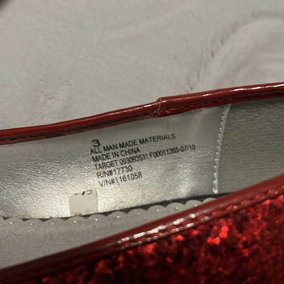 Xhiliration Red Glitter Flats - Picture 3 of 4